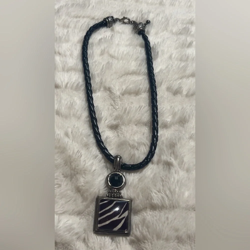 Elegant Black and white Jewelry Set